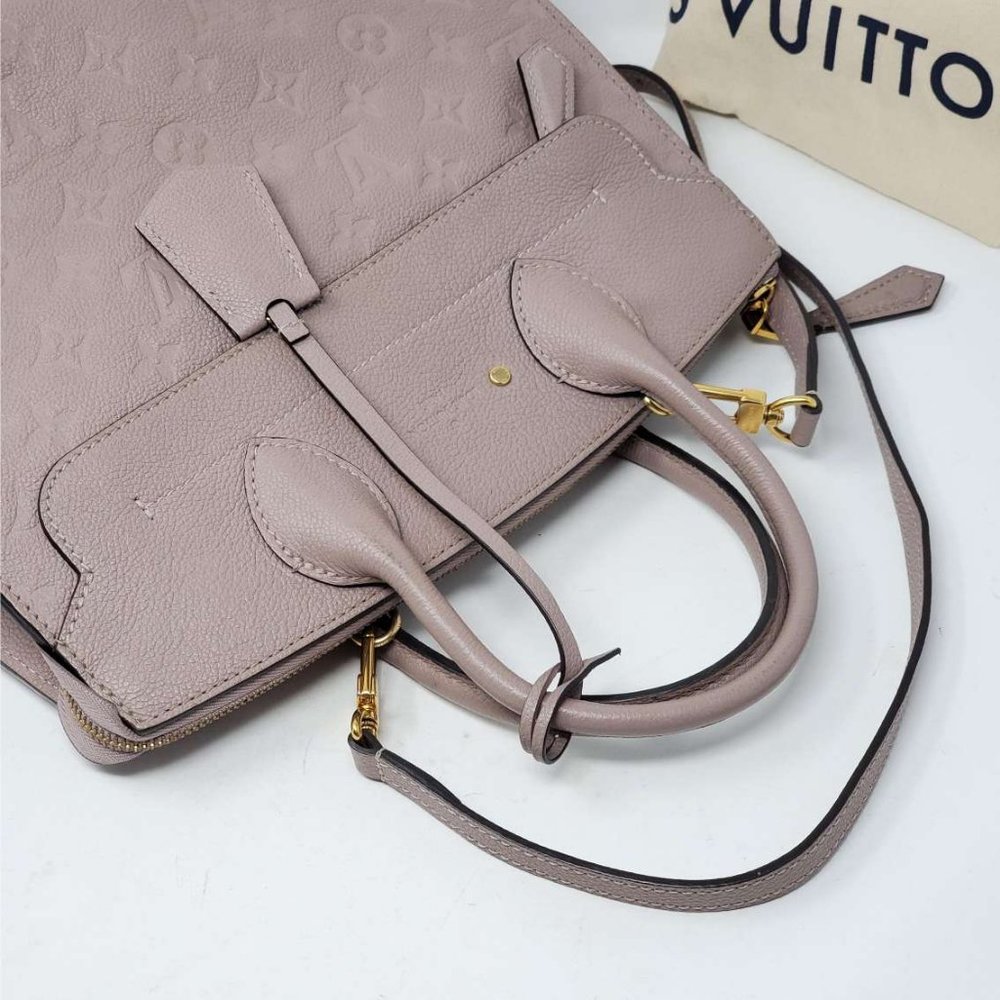 Louis Vuitton Pont Neuf MM Empreinte Shoulder Bag - Picture 6 of 16